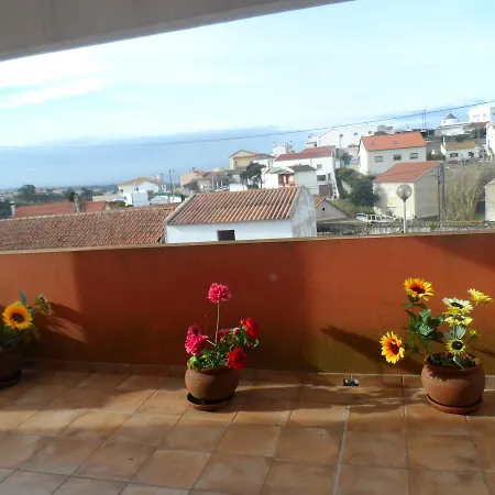 Alojamento Ribeira D' Ilhas 게스트하우스 마프라